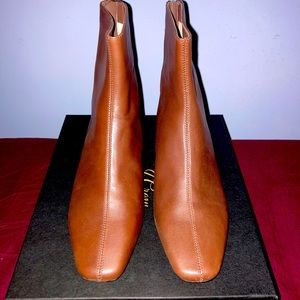 J Crew brown back zip booties size 7.